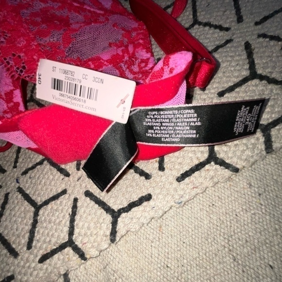 VICTORIA'S SECRET VERY SEXY UNLINED DEMI RED & PINK FLORAL LACE, SZ 34 D - Picture 8 of 9